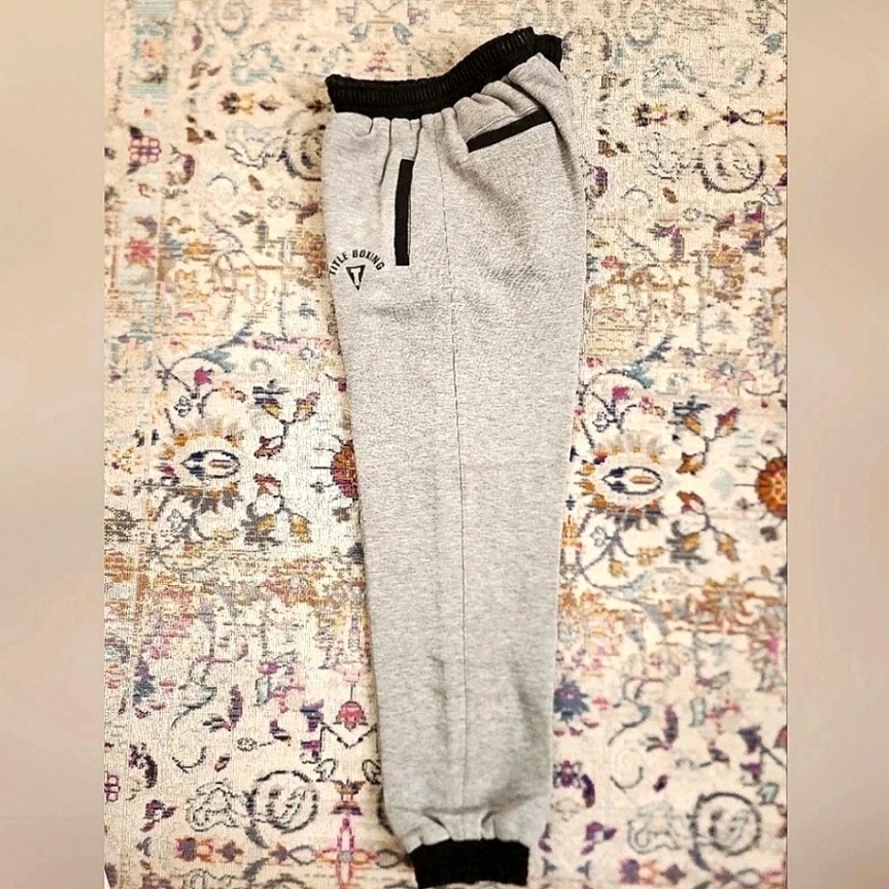 NWT Title, Men Grey/Black Boxing Jogger Sweatpants Drawstring Pants, sz MD